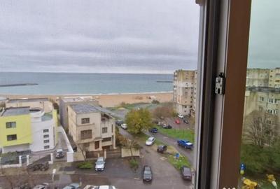 Apartament cu 3 camere decomandat în Faleza Nord