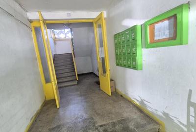 Apartament 2 camere, et.1, zona 8 Mai - 8