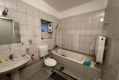 Casă cu 5 camere cu Teren 657 Mp în 700 - 12