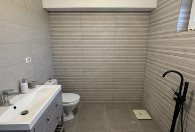 Casă cu 4 camere cu Teren 56 Mp în Central - 1