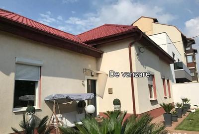 Casă cu 4 camere în Central - 1