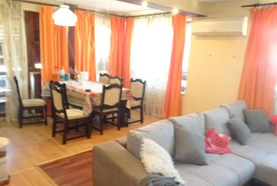 Casă cu 4 camere cu Teren 283 Mp în Micul Dallas - 1