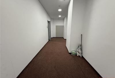 Spațiu comercial, de 150 mp, în Central - 12