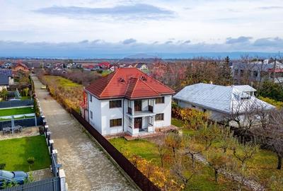 Casă cu 6 camere cu Teren 1710 Mp în Măgura
