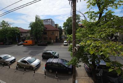 Apartament cu 3 camere decomandat în Lacul Tei - 3