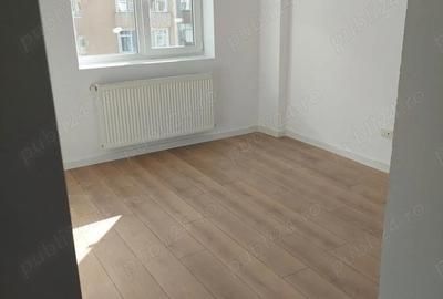 Apartament cu 4 camere decomandat în Central - 2