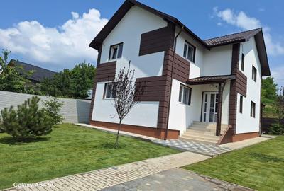 Casă individuală cu 5 camere în Valea Lupului