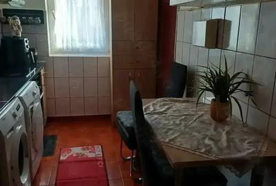 Apartament cu 4 camere decomandat în Vitrometan - 14