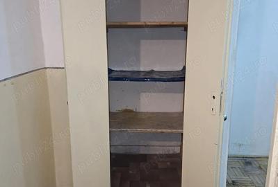 Apartament cu 3 camere semidecomandat în Cet - 7
