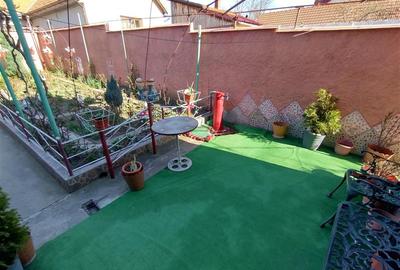 Casă individuală cu 7 camere cu Canalizare în Vest - 32