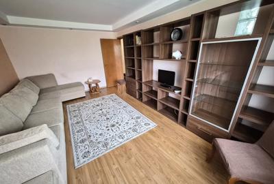 Apartament cu 3 camere decomandat, mobilat în Băneasa - 1