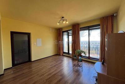 Lugoj, Vila P+2E+M , 656 Mp., Construiti, Posibilitate De Investitie, Zona 0 - 10