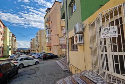 Spațiu comercial, de 18 mp, în Central - 1