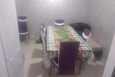 Casă cu Teren 1200 Mp în Broșteni - 2