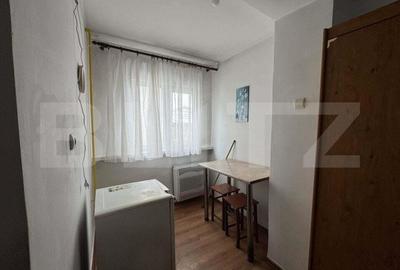 Garsonieră decomandată în Central - 3