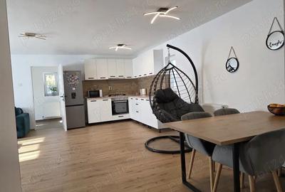 Casă cu Teren 850 Mp în Central - 2