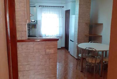 Apartament cu 3 camere decomandat în Central - 7