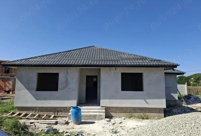 Casa de vanzare construc?ie 2024 pe teren de 500 mp.3 dormitoare 2 bai living incalzire pardoseala t - 12