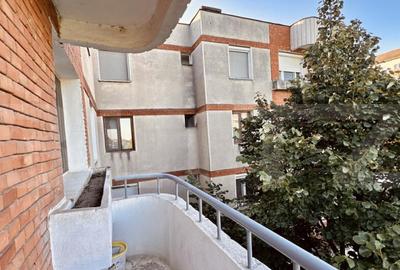 Apartament cu 3 camere, decomandat, etaj 3/4, dubla orienta - 5