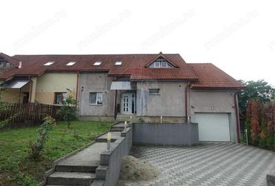 Casa cu 5 camere, de inchiriat, in Baia Sprie