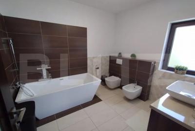Casă cu 4 camere cu Teren 2800 Mp în Satu Nou - 9