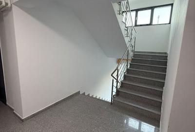 Apartament cu 3 camere în Călinești - 2
