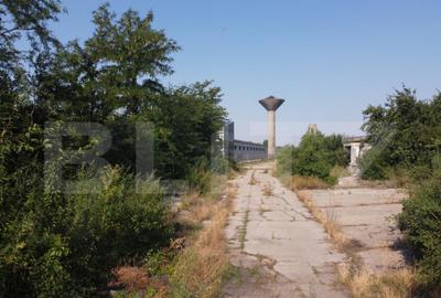 Teren intravilan, de vanzare, 28.760 mp, zona industriala T - 8