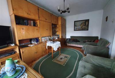 Apartament cu 4 camere decomandat, mobilat în Sud - 1