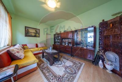 Casă cu 3 camere cu Teren 250 Mp în Cristian - 10