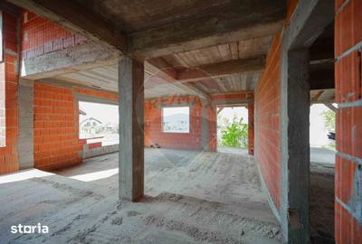 Casă cu 6 camere cu Teren 1013 Mp în Sânmartin - 9