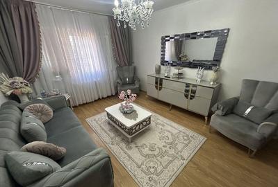 Apartament 3 camere zona Tomis II