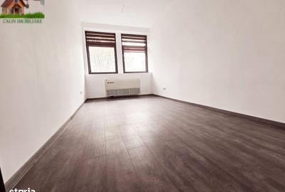 Spațiu comercial, de 106 mp, în Baza 3 - 1