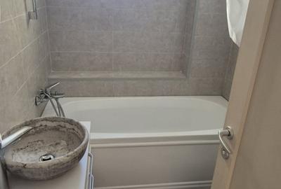 Apartament cu 3 camere decomandat, mobilat în Tomis Plus - 16