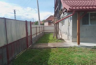 Casă cu 2 camere în Almașu - 15