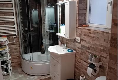 10 min Mall Sun Plazza,metrou, renovata 2024,P+1+M,6 camere,3 bai,245mp teren 10 min Mall Sun Plazza,metrou, renovata 2024,P+1+M,6 camere,3 bai,245mp teren - 10