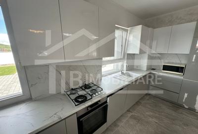 Casă individuală cu 3 camere cu Canalizare în Corunca - 25