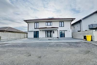 Duplex cu 4 camere cu Teren 365 Mp în Arhitecților - Calea Cisnădiei - 1