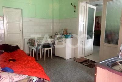 Casă cu 3 camere cu Canalizare în Gușterița