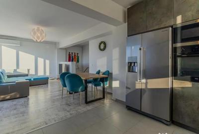 Apartament cu 4 camere decomandat, mobilat în Tractorul - 15