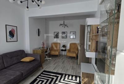 Apartament cu 3 camere decomandat în Drumul Taberei