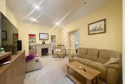 Casa cu 2 apartamente – zona Piata Catedralei - 4