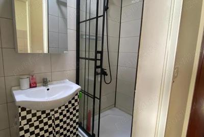 Garsonieră decomandată în Central - 2