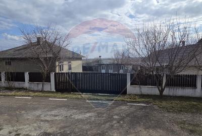 Casă cu 4 camere cu Teren 614 Mp în Ștefănești - 14