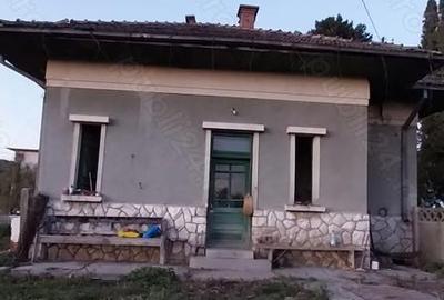 Casă cu 3 camere în Central - 12