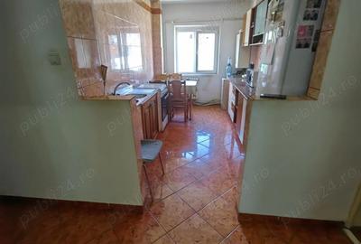 Vand urgent apartament cu 3 camere - 1