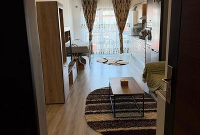 Apartament cu 3 camere semidecomandat în Central - 7