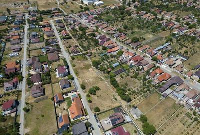 Loc de casa in Sanleani 402 mp - 26