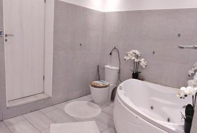 Apartament cu 2 camere decomandat în Central - 16