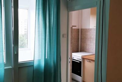 Garsonieră decomandată, mobilată în Costin Georgian - 4