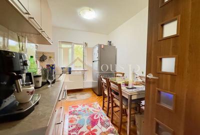 La etajul 1, decomandat si dotat cu centrala termica proprie. Zona Soarelui ! - 5